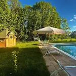Banda Chateau Viendal * Vaudoncourt (Vosges)