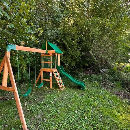 Banda Chateau Viendal * Vaudoncourt (Vosges)