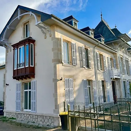 Apartment Banda Chateau Viendal