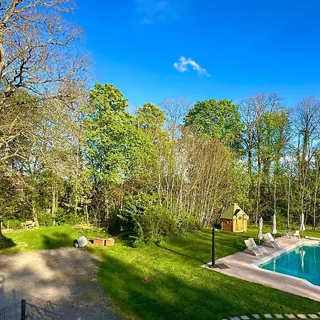 Banda Chateau Viendal Διαμέρισμα *