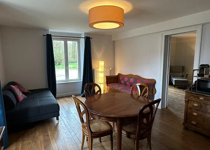 Banda Château Viéndal Vaudoncourt (Vosges)